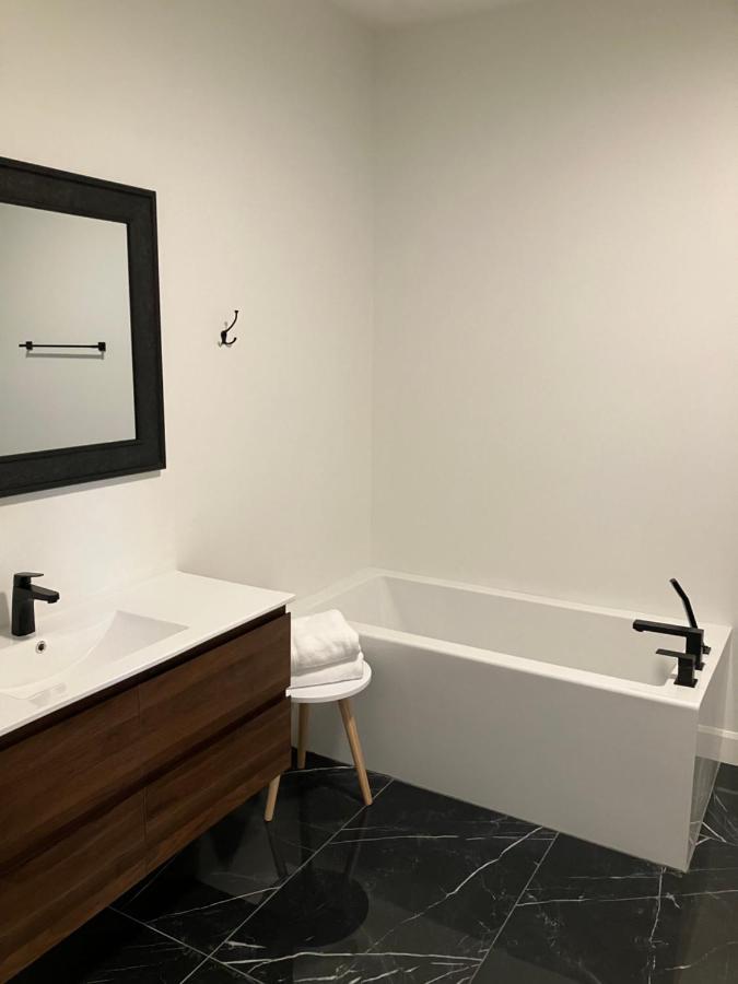 Apartmán Yin Et Yang Sainte-Anne-de-Beaupré Exteriér fotografie